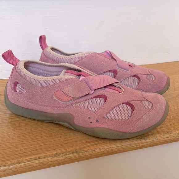 L.L. Bean pink suede sneakers - Picture 5 of 5